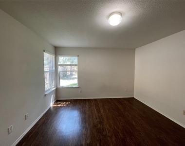 3830 Castle Rock Cv - Photo Thumbnail 15