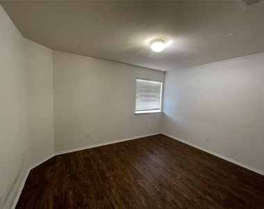 3830 Castle Rock Cv - Photo Thumbnail 27