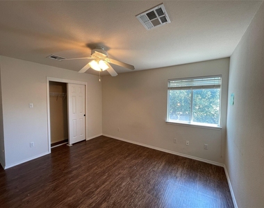 3830 Castle Rock Cv - Photo Thumbnail 23