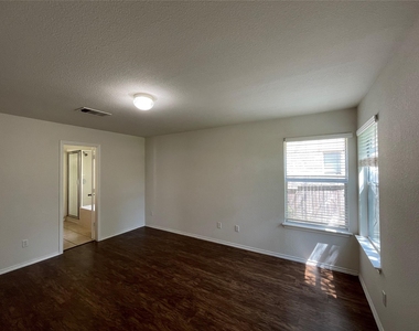 3830 Castle Rock Cv - Photo Thumbnail 14