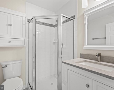 220 Fallsgrove Boulevard - Photo Thumbnail 22