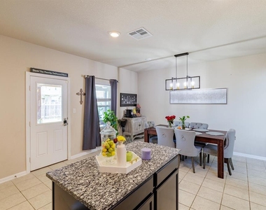 17020 Lathrop Ave - Photo Thumbnail 8