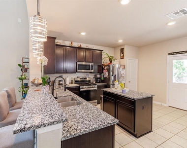 17020 Lathrop Ave - Photo Thumbnail 7