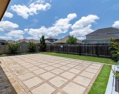 17020 Lathrop Ave - Photo Thumbnail 10