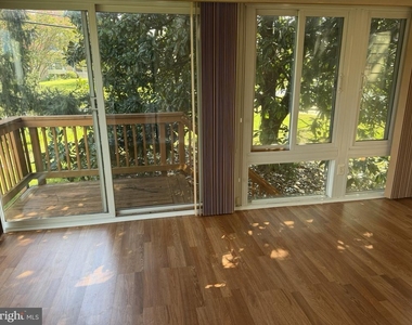 13100 Cabinwood Dr - Photo Thumbnail 7