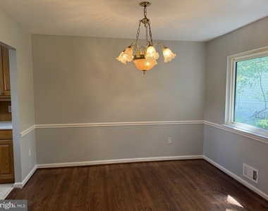 13100 Cabinwood Dr - Photo Thumbnail 8