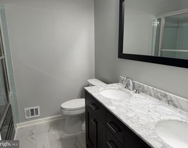 13100 Cabinwood Dr - Photo Thumbnail 13