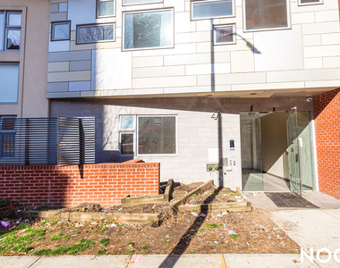 474 Grand Ave - Photo Thumbnail 3