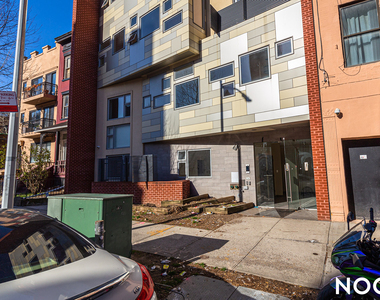 474 Grand Ave - Photo Thumbnail 4