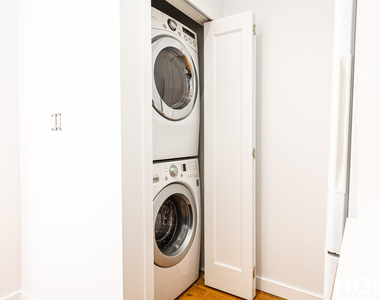 474 Grand Ave - Photo Thumbnail 16