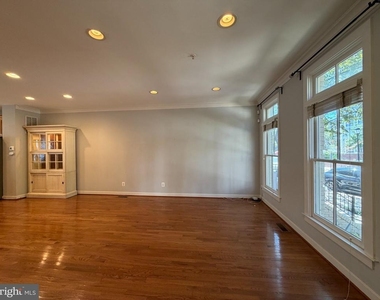 2352 Cobble Hill Terrace - Photo Thumbnail 7