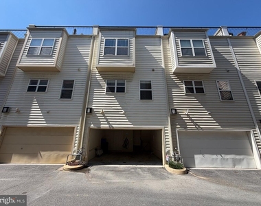 2352 Cobble Hill Terrace - Photo Thumbnail 32