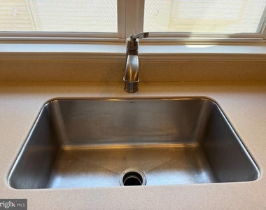 2352 Cobble Hill Terrace - Photo Thumbnail 13