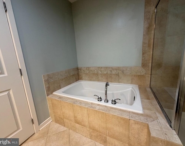 2352 Cobble Hill Terrace - Photo Thumbnail 18