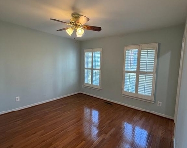 2352 Cobble Hill Terrace - Photo Thumbnail 14