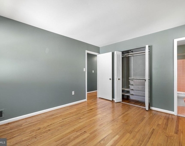 2409 Hayden Drive - Photo Thumbnail 7