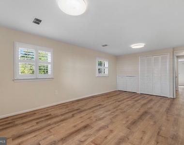 2409 Hayden Drive - Photo Thumbnail 16