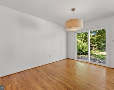 2409 Hayden Drive - Photo Thumbnail 2
