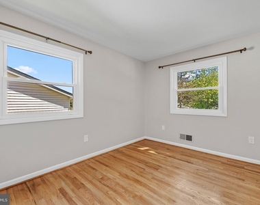 2409 Hayden Drive - Photo Thumbnail 11