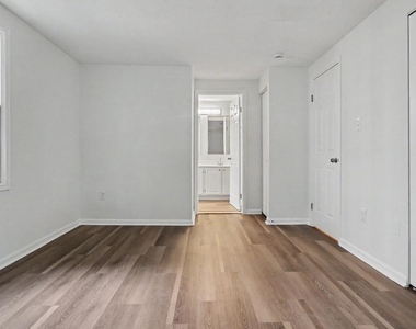 12209 St Peter Court - Photo Thumbnail 15