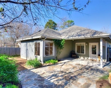 3701 Robinson Ave - Photo Thumbnail 10