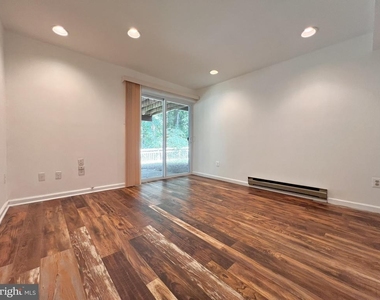 10901 Broad Green Terrace - Photo Thumbnail 39