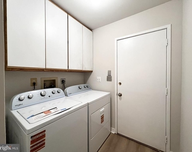 10901 Broad Green Terrace - Photo Thumbnail 20
