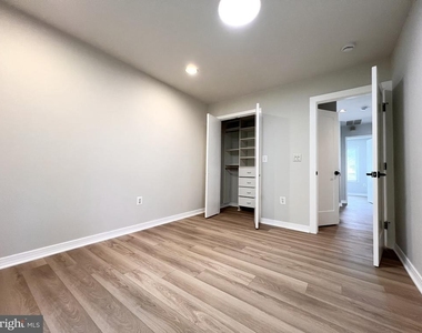 10901 Broad Green Terrace - Photo Thumbnail 31