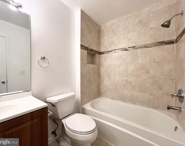 10901 Broad Green Terrace - Photo Thumbnail 36