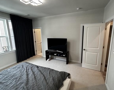 16241 Connors Way - Photo Thumbnail 14