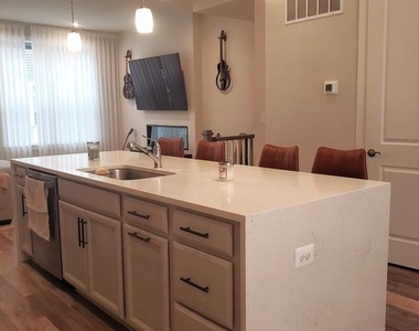 16241 Connors Way - Photo Thumbnail 7