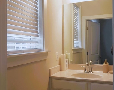 16241 Connors Way - Photo Thumbnail 21
