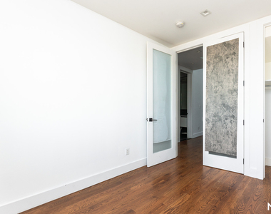 1784 Broadway - Photo Thumbnail 16