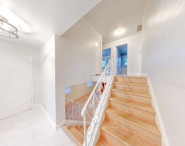 1216 Downs Drive - Photo Thumbnail 8