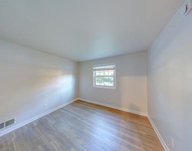 1216 Downs Drive - Photo Thumbnail 17