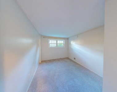 1216 Downs Drive - Photo Thumbnail 12