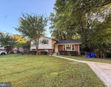 1216 Downs Drive - Photo Thumbnail 24