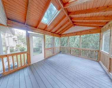 1216 Downs Drive - Photo Thumbnail 4
