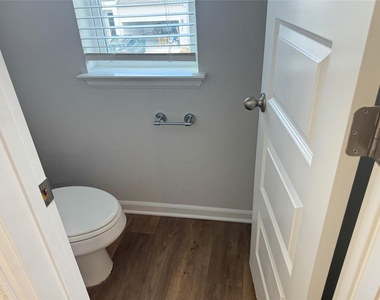 3000 Chisholm Trail Rd - Photo Thumbnail 16
