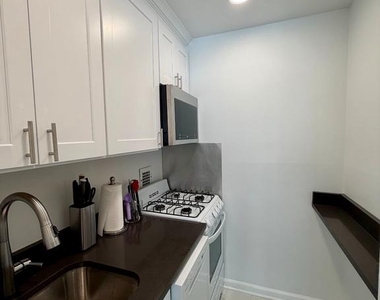 5500 Friendship Boulevard - Photo Thumbnail 5