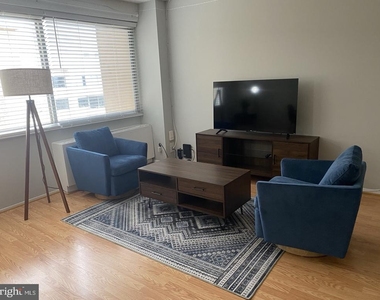 4515 Willard Avenue - Photo Thumbnail 13
