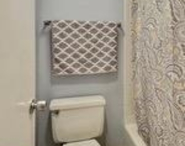 4515 Willard Avenue - Photo Thumbnail 20