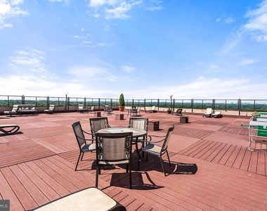 4515 Willard Avenue - Photo Thumbnail 28