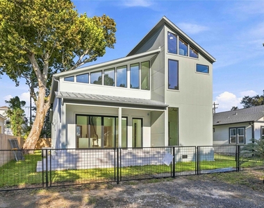 513 Archer St - Photo Thumbnail 1