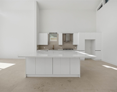 513 Archer St - Photo Thumbnail 6