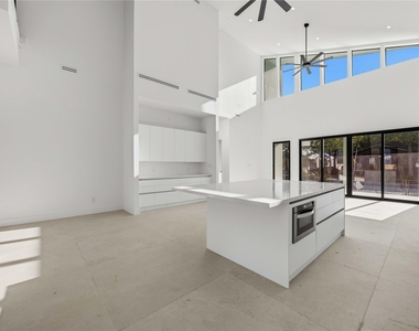 513 Archer St - Photo Thumbnail 8