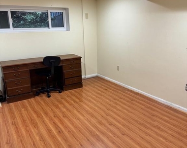 701 Robert Road - Photo Thumbnail 13