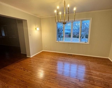 701 Robert Road - Photo Thumbnail 4