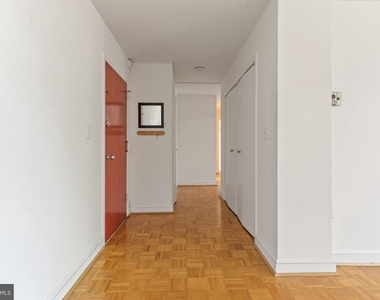 7505 Democracy Boulevard - Photo Thumbnail 9