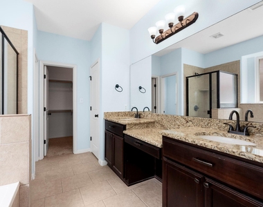 8525 Reggio St - Photo Thumbnail 16